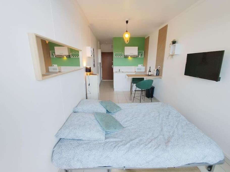 Studio Vue Mer - Plage De Trestraou Perros-Guirec Dış mekan fotoğraf